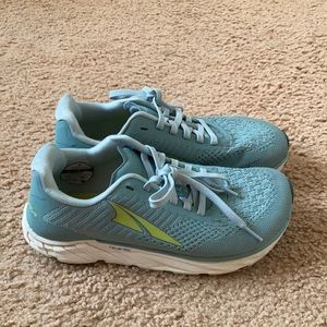 Altra Torin 4.5 Plush size 7.5 running shoes